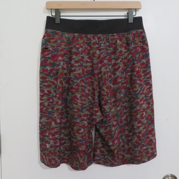 Lululemon Mens Sz M Leopard SlateT.H.E. Short Luxtreme Liner Mini Urban Shorts - Picture 2 of 6
